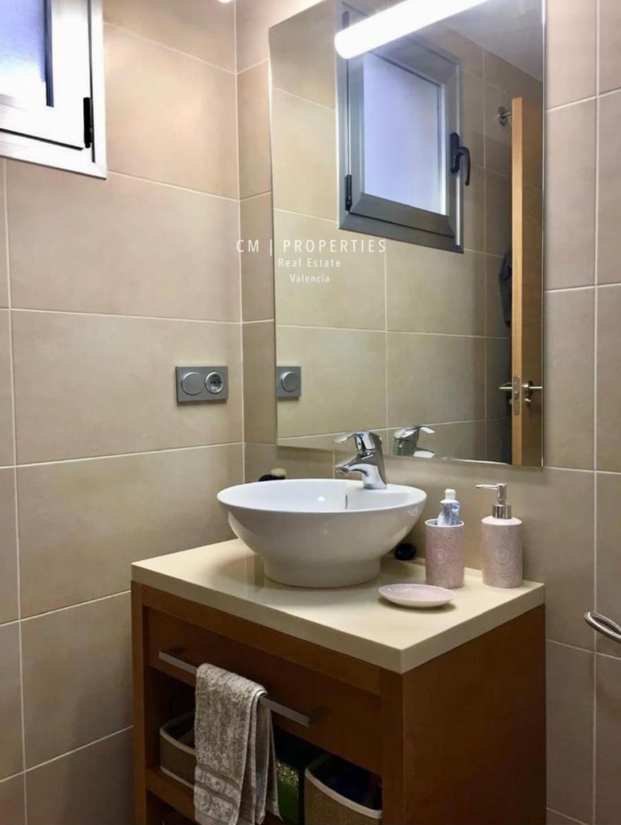 Appartement de 3 chambres à louer à Mislata avec garage - 1 400 € (Ref: 8389472)
