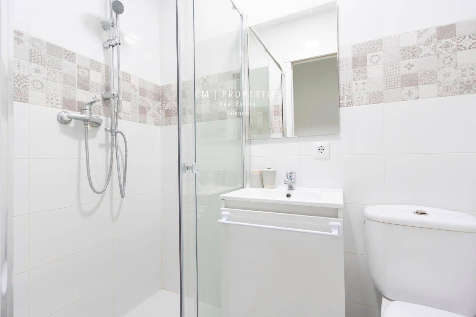 1 slaapkamer Flat te huur in Xirivella - € 850 (Ref: 8396151)