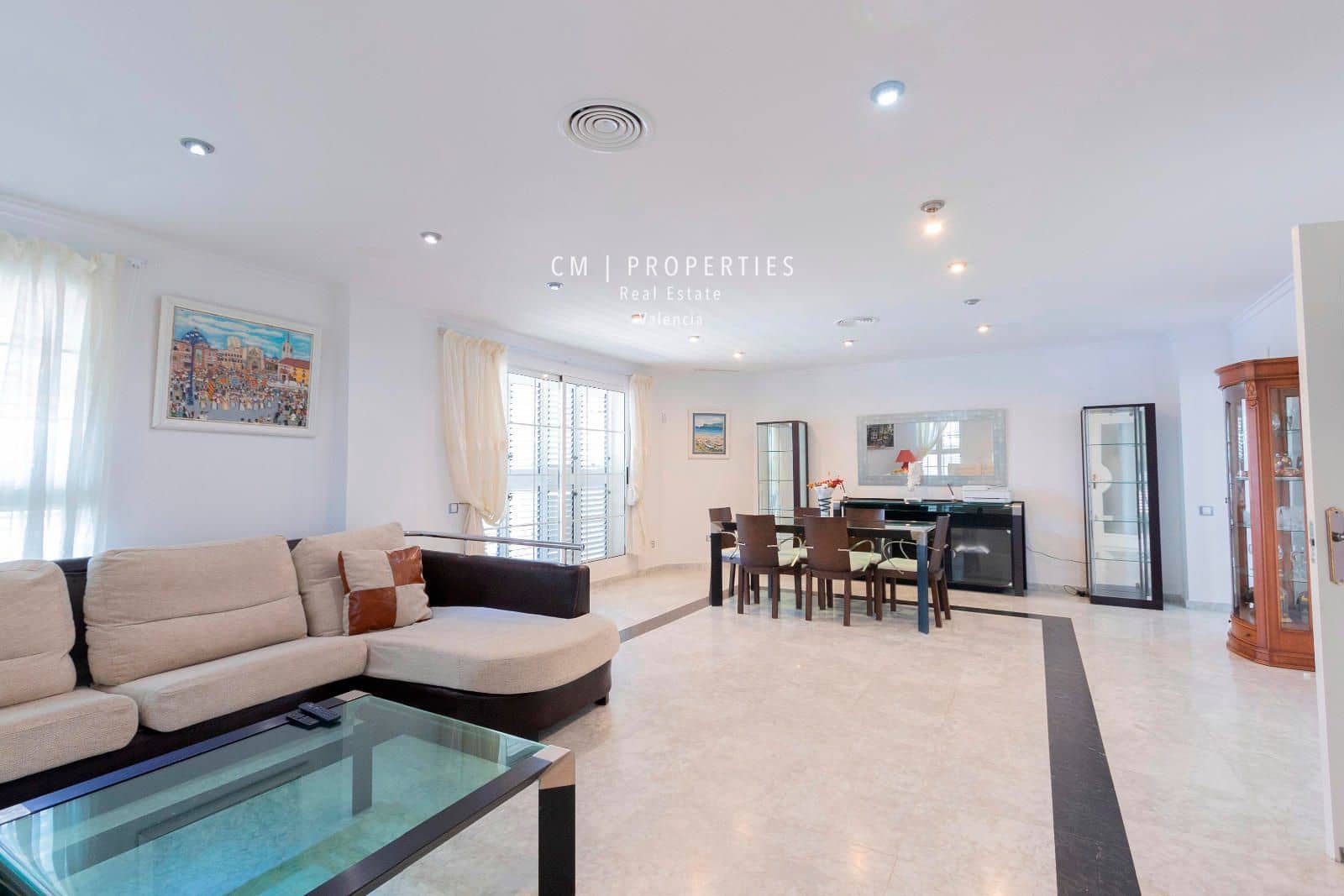 4 bedroom Villa for rent in L'Eliana with pool garage - € 4,900 (Ref: 8399696)