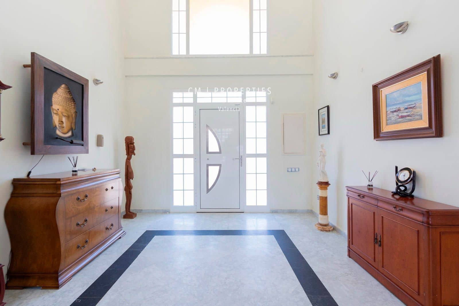 4 bedroom Villa for rent in L'Eliana with pool garage - € 4,900 (Ref: 8399696)