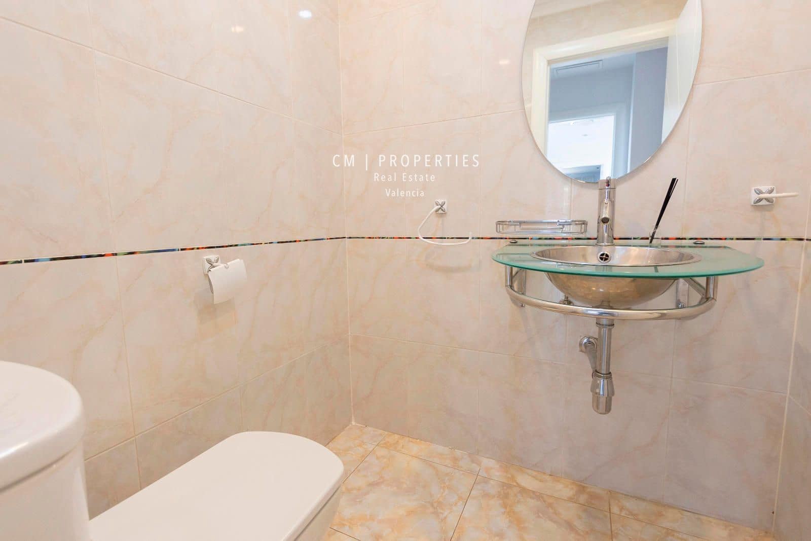 4 bedroom Villa for rent in L'Eliana with pool garage - € 4,900 (Ref: 8399696)