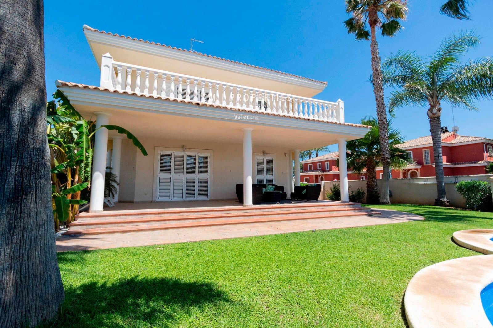 4 bedroom Villa for rent in L'Eliana with pool garage - € 4,900 (Ref: 8399696)