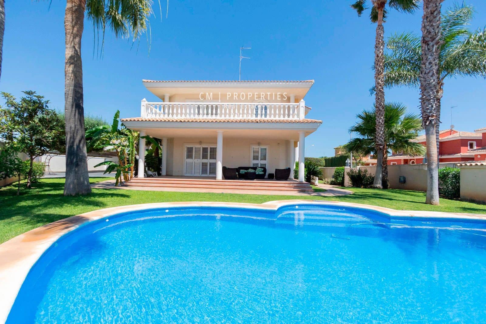 4 bedroom Villa for rent in L'Eliana with pool garage - € 4,900 (Ref: 8399696)