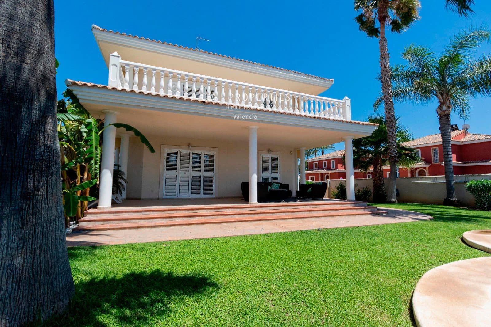 4 bedroom Villa for rent in L'Eliana with pool garage - € 4,900 (Ref: 8399696)