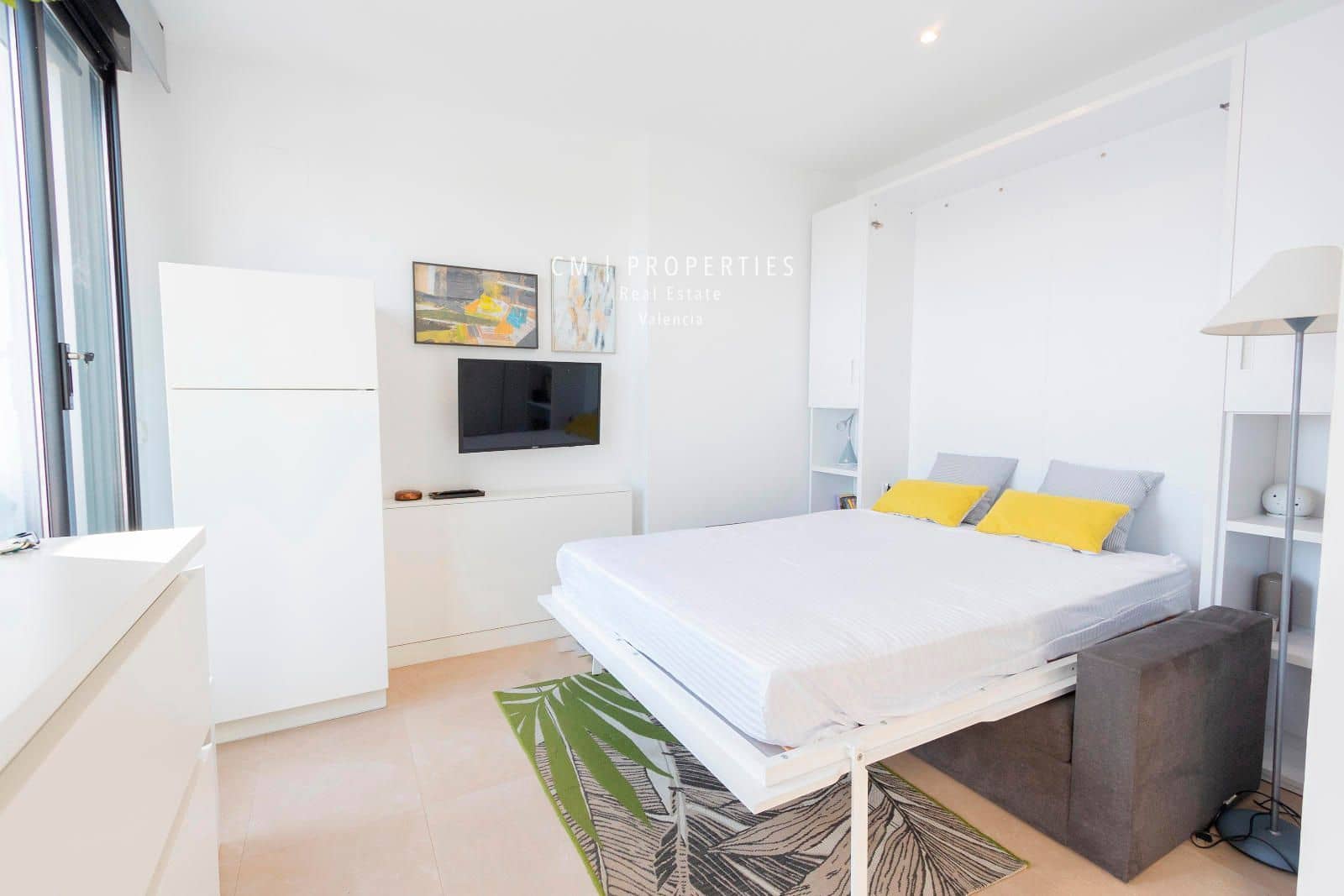 Penthouse til leie i Valencia by med svømmebasseng garasje - € 1 300 (Ref: 8437876)