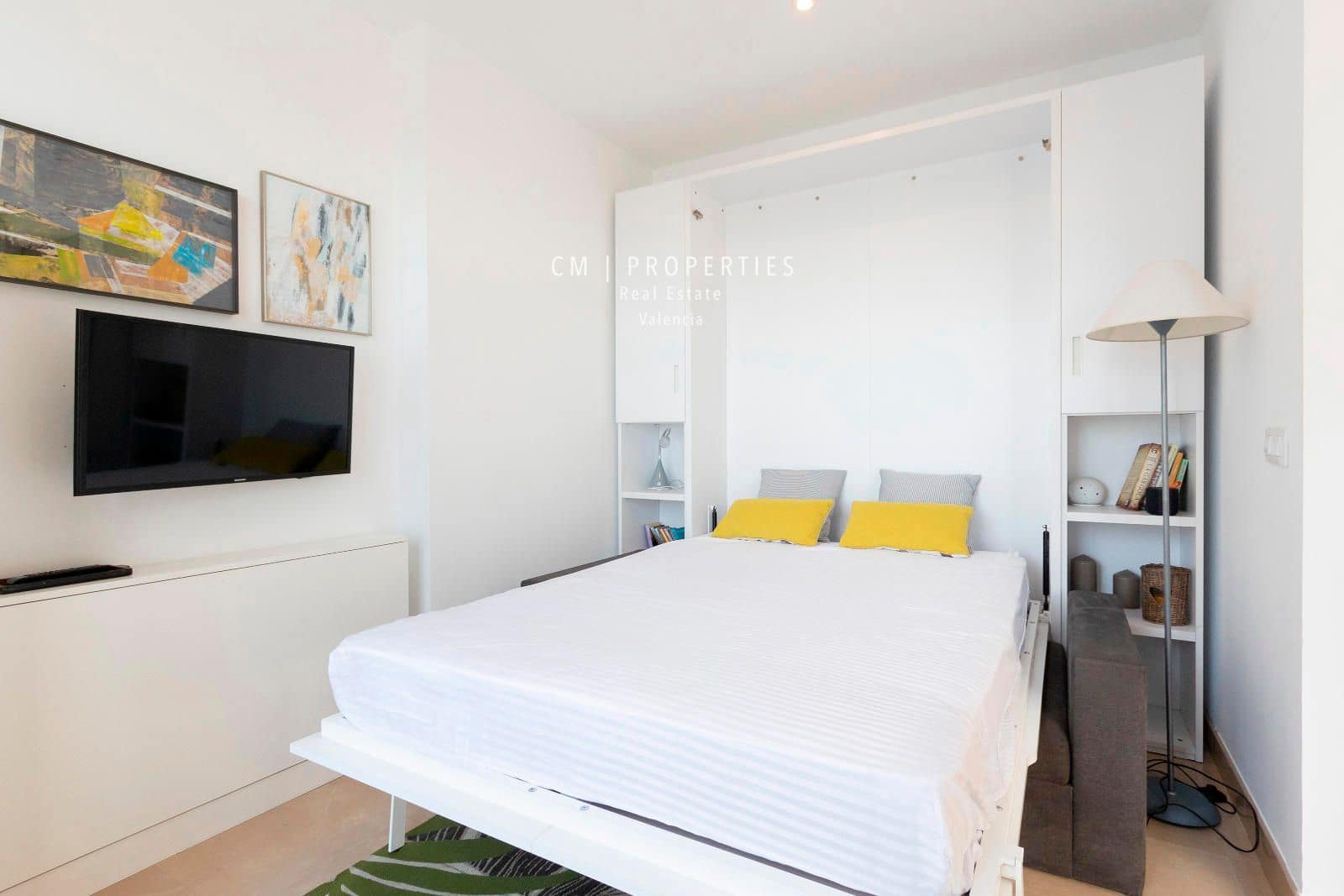 Penthouse til leie i Valencia by med svømmebasseng garasje - € 1 300 (Ref: 8437876)