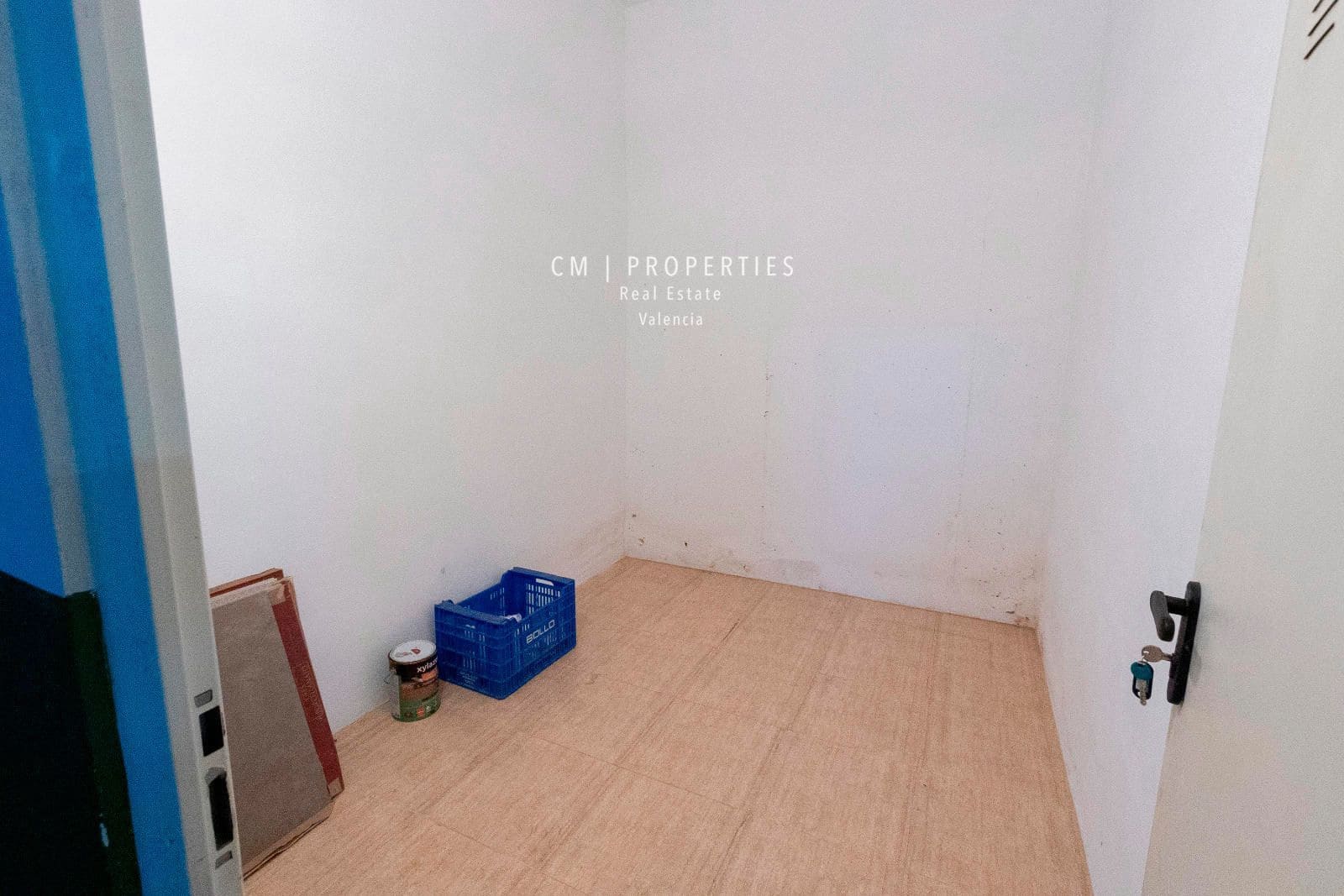 Penthouse til leie i Valencia by med svømmebasseng garasje - € 1 300 (Ref: 8437876)