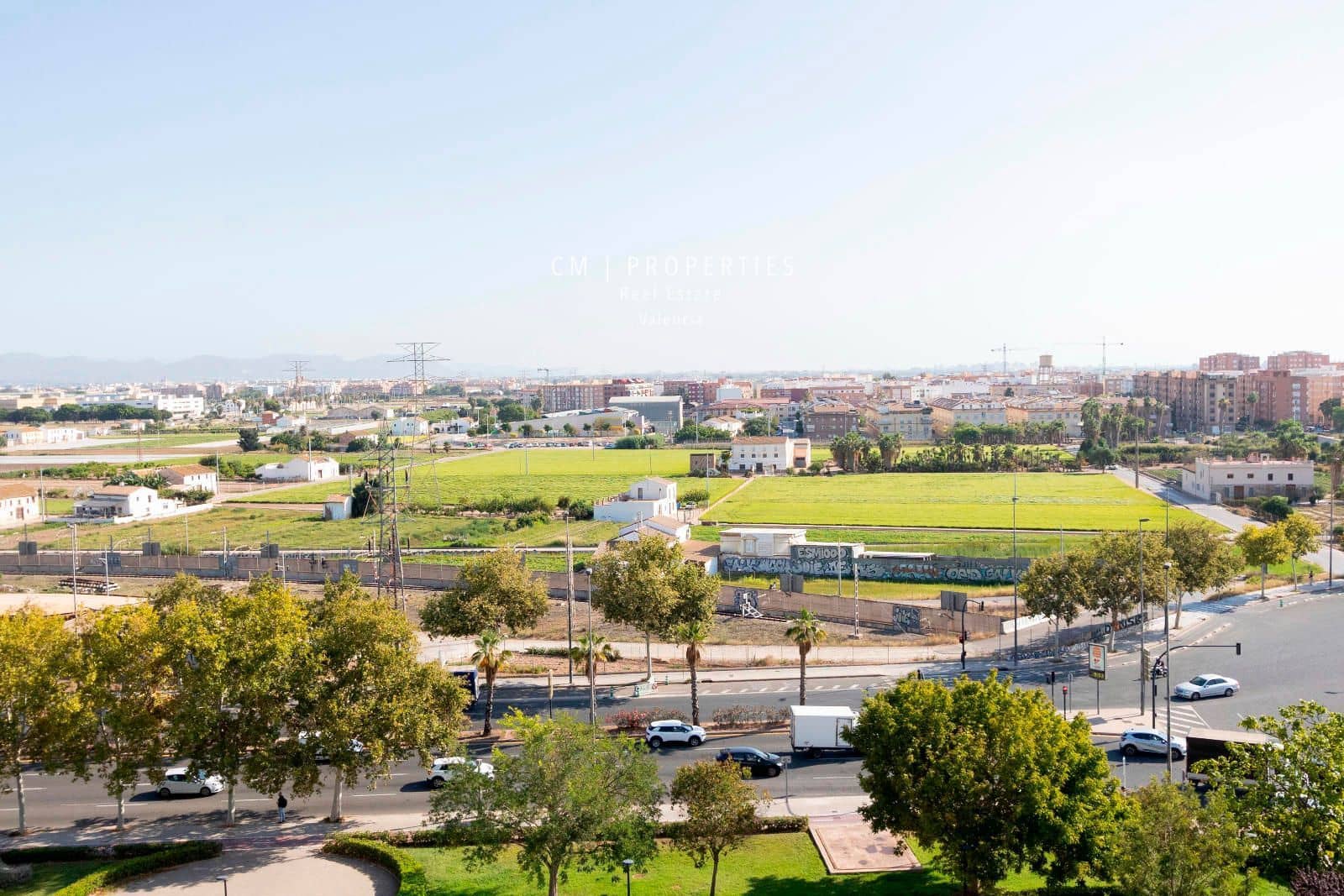 Penthouse til leie i Valencia by med svømmebasseng garasje - € 1 300 (Ref: 8437876)