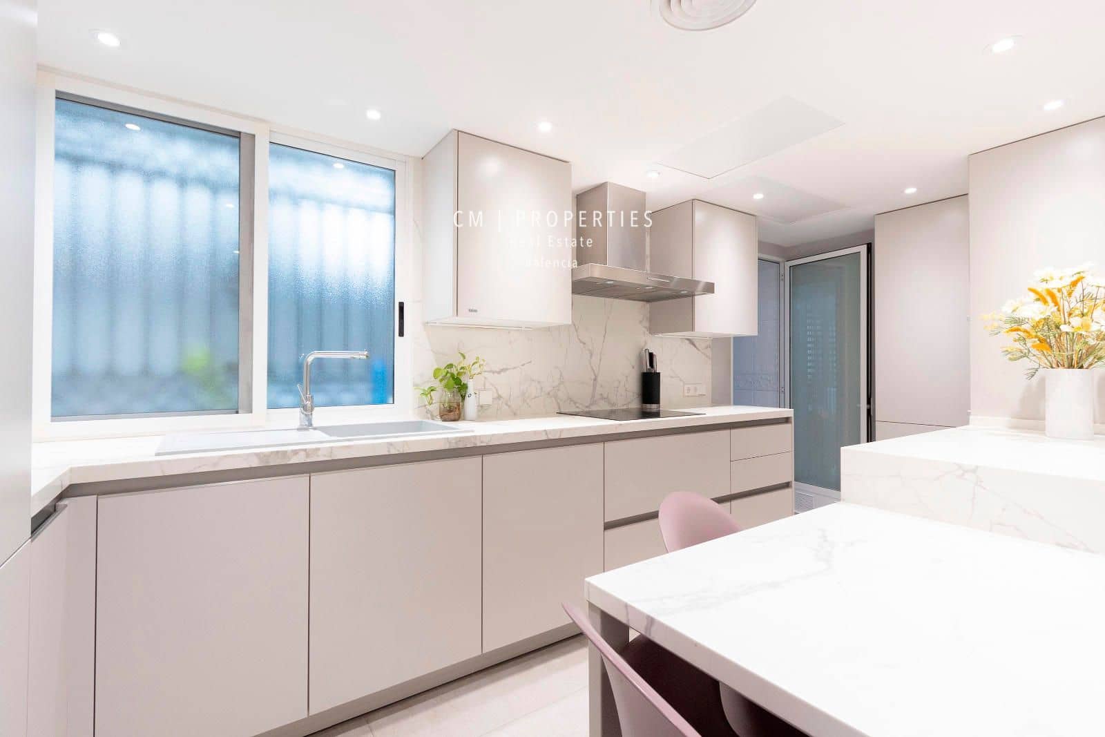 3 soveværelse Lejlighed til leje i Valencia by - € 3.200 (Ref: 8437964)