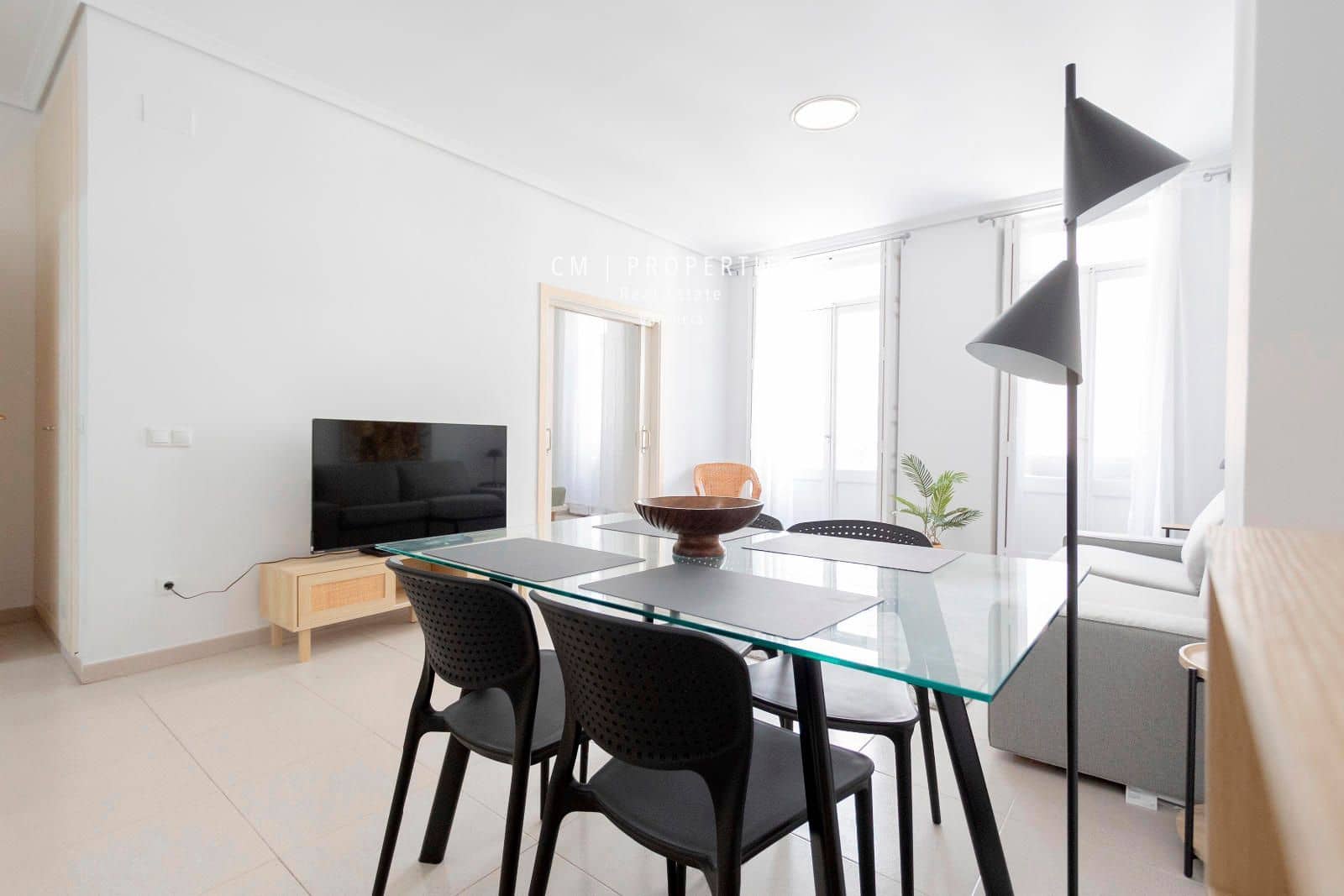 1 soveværelse Lejlighed til leje i Valencia by - € 1.600 (Ref: 8449666)