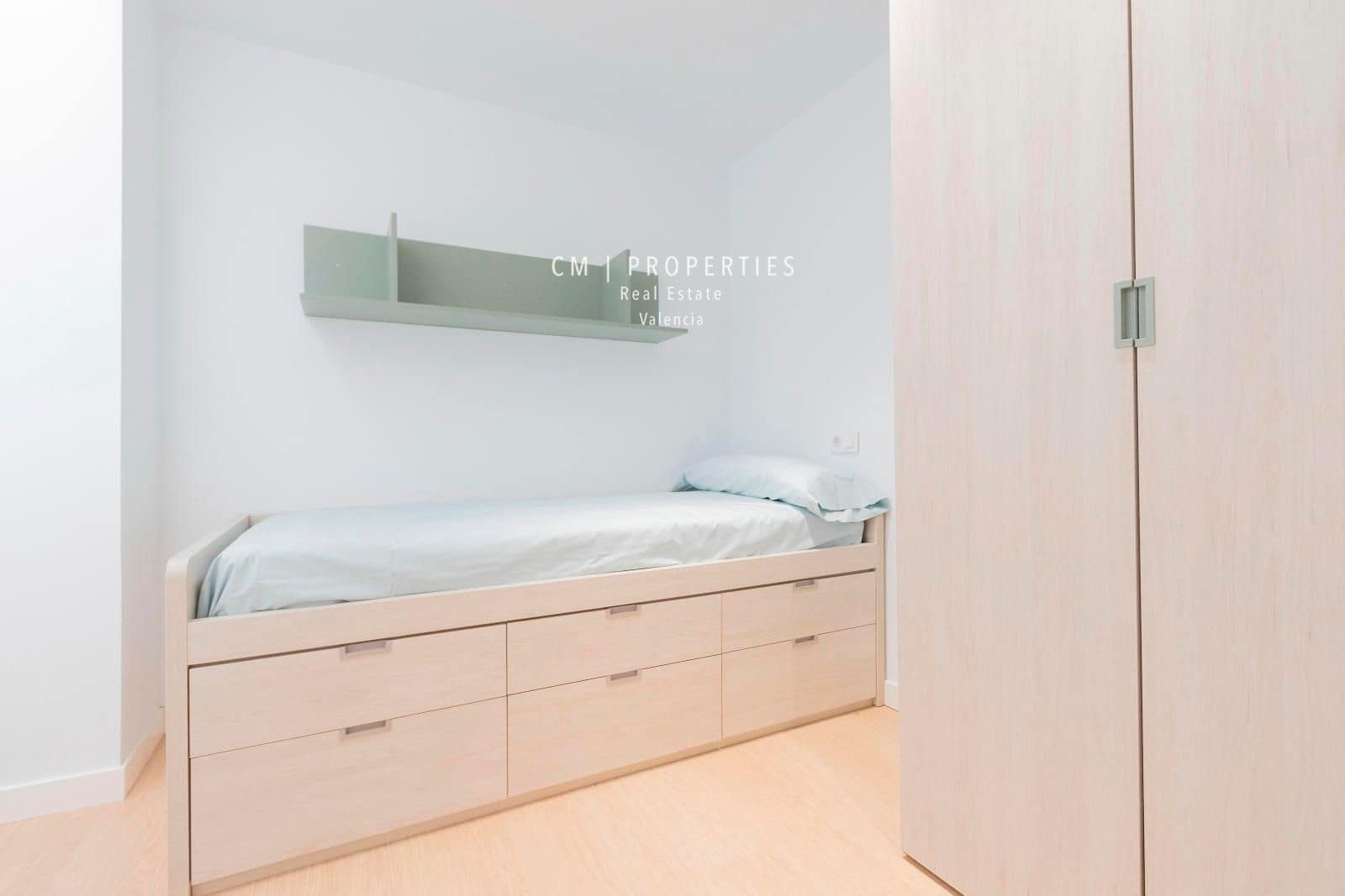 4 bedroom Flat for rent in Valencia city - € 3,800 (Ref: 8449667)