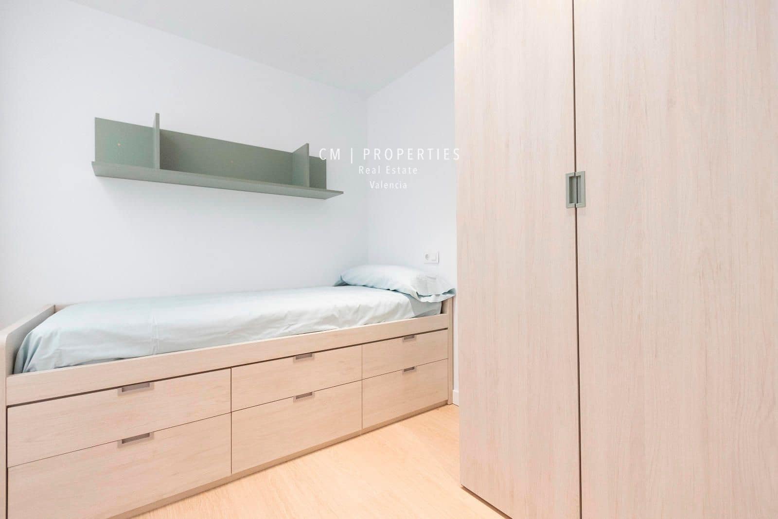 4 bedroom Flat for rent in Valencia city - € 3,800 (Ref: 8449667)