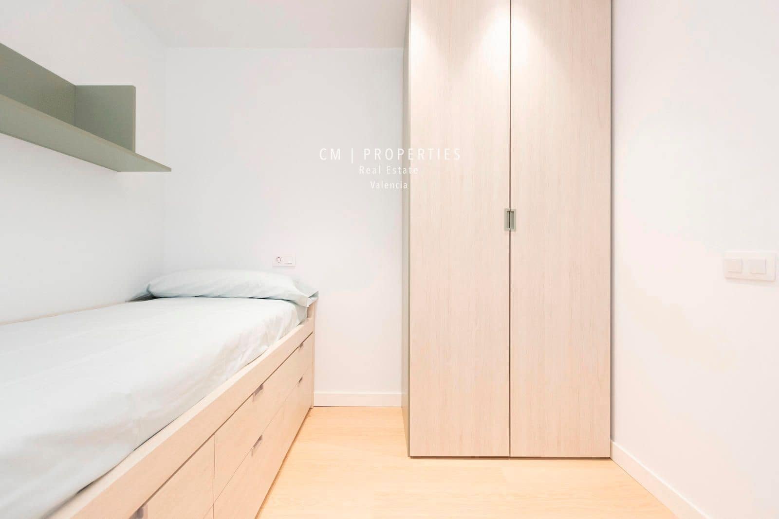 4 bedroom Flat for rent in Valencia city - € 3,800 (Ref: 8449667)