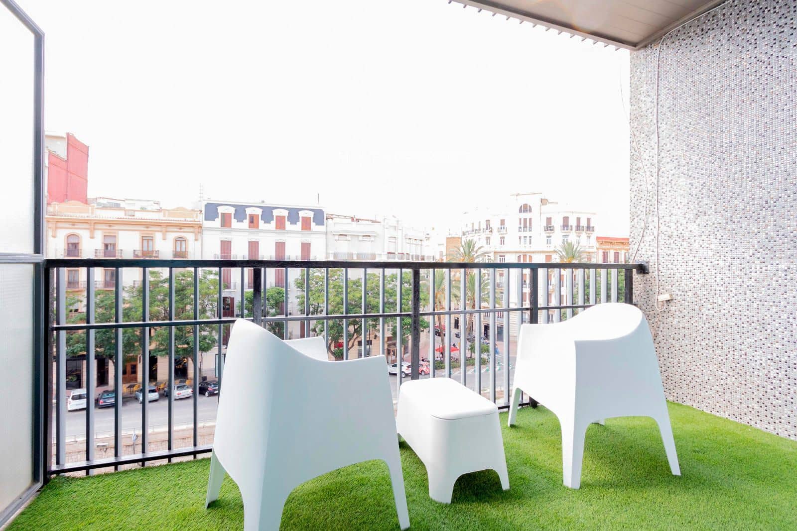 4 bedroom Flat for rent in Valencia city - € 3,800 (Ref: 8449667)