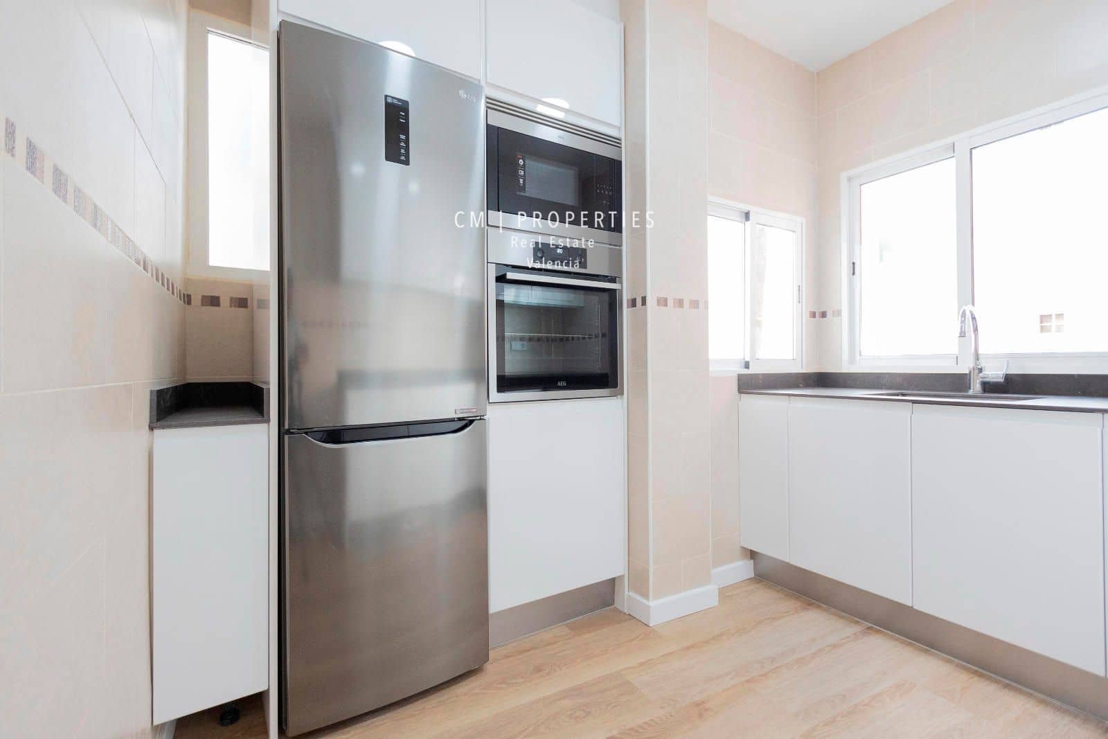 2 soveværelse Lejlighed til leje i Valencia by - € 1.600 (Ref: 8458775)