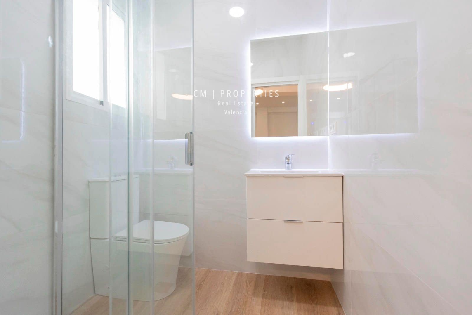 2 soveværelse Lejlighed til leje i Valencia by - € 1.600 (Ref: 8458775)