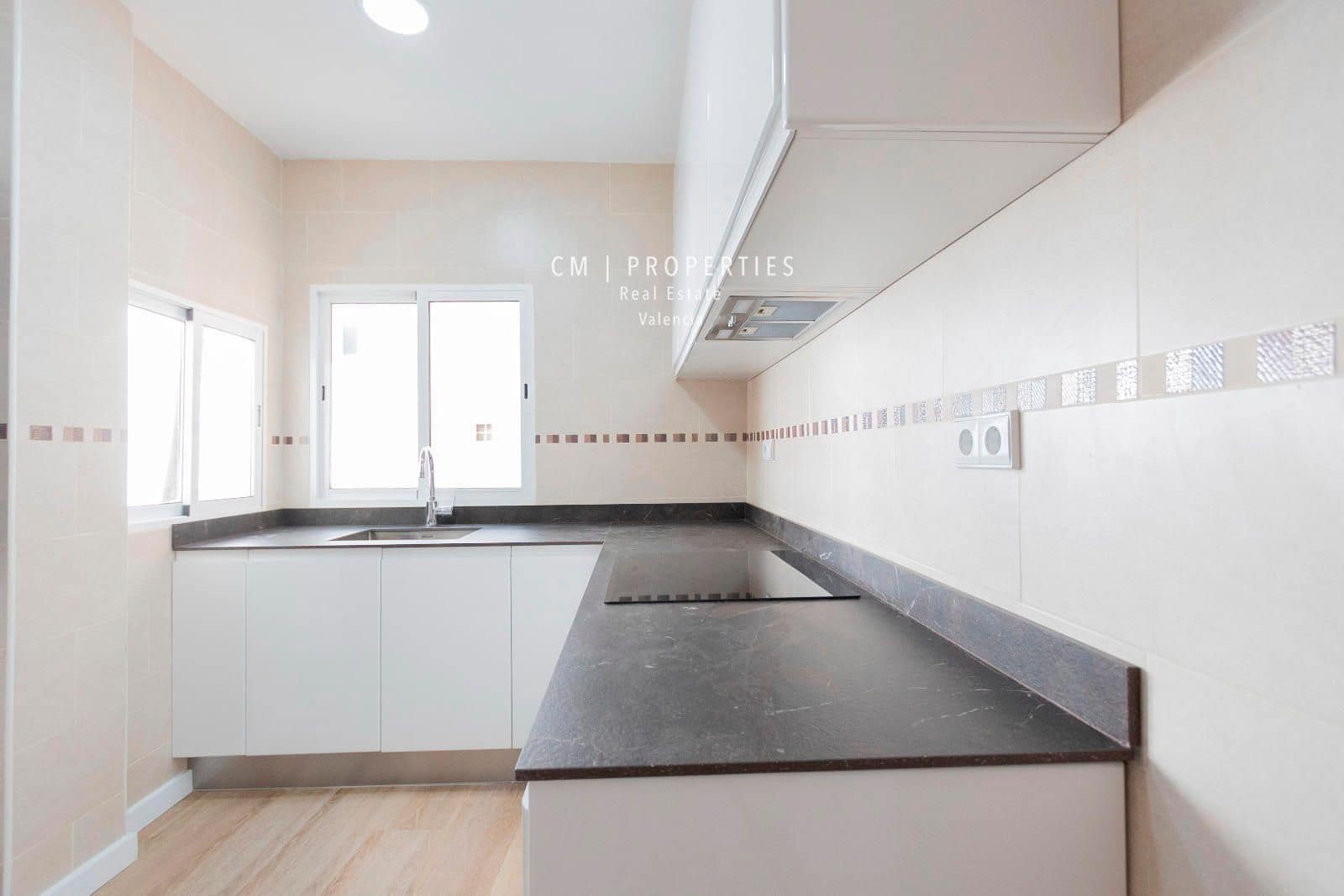 2 soveværelse Lejlighed til leje i Valencia by - € 1.600 (Ref: 8458775)