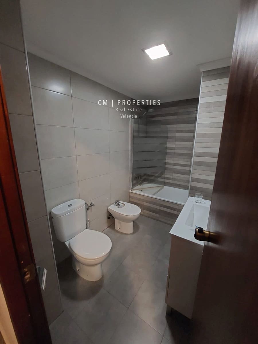 4 makuuhuone Huoneisto vuokrattavana paikassa Valencia kaupunki - 390 € (Ref: 8464023)