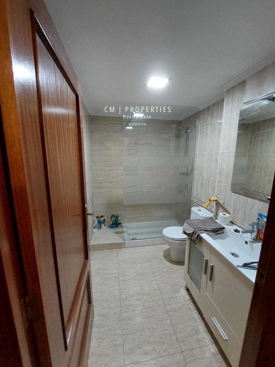 4 makuuhuone Huoneisto vuokrattavana paikassa Valencia kaupunki - 390 € (Ref: 8464023)