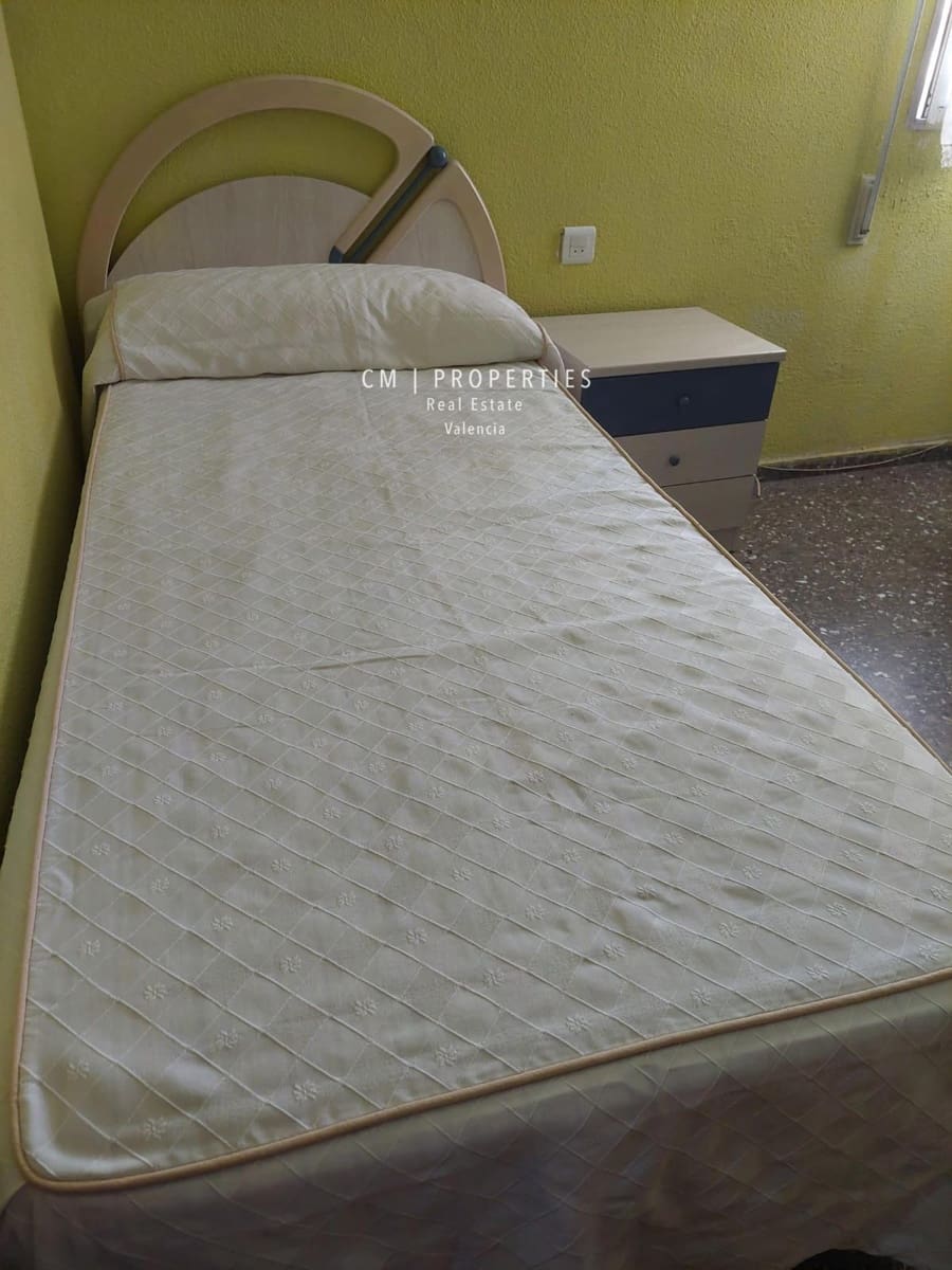 4 makuuhuone Huoneisto vuokrattavana paikassa Valencia kaupunki - 390 € (Ref: 8464023)