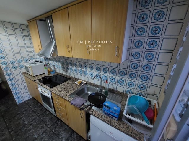 4 makuuhuone Huoneisto vuokrattavana paikassa Ciutat Jardi, Valencia kaupunki - 390 € (Ref: 8464023)