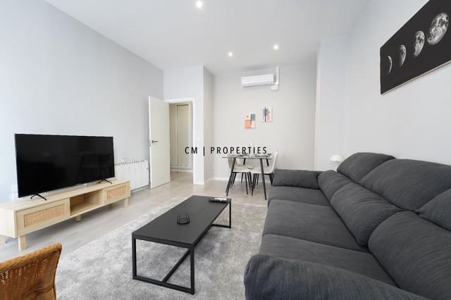 2 quarto Apartamento para arrendar em L'Eixample, Valência cidade - 1 900 € (Ref: 8466867)