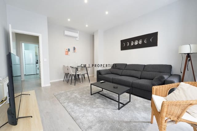 2 quarto Apartamento para arrendar em L'Eixample, Valência cidade - 1 900 € (Ref: 8466867)
