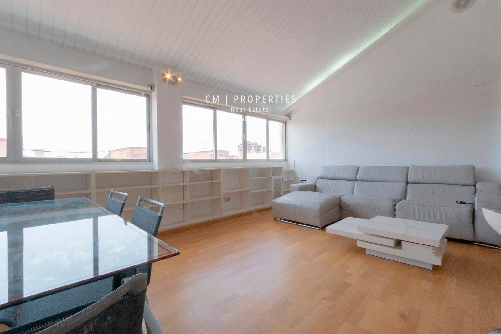 Appartement de 3 chambres à louer à Valence ville - 1 900 € (Ref: 8510565)