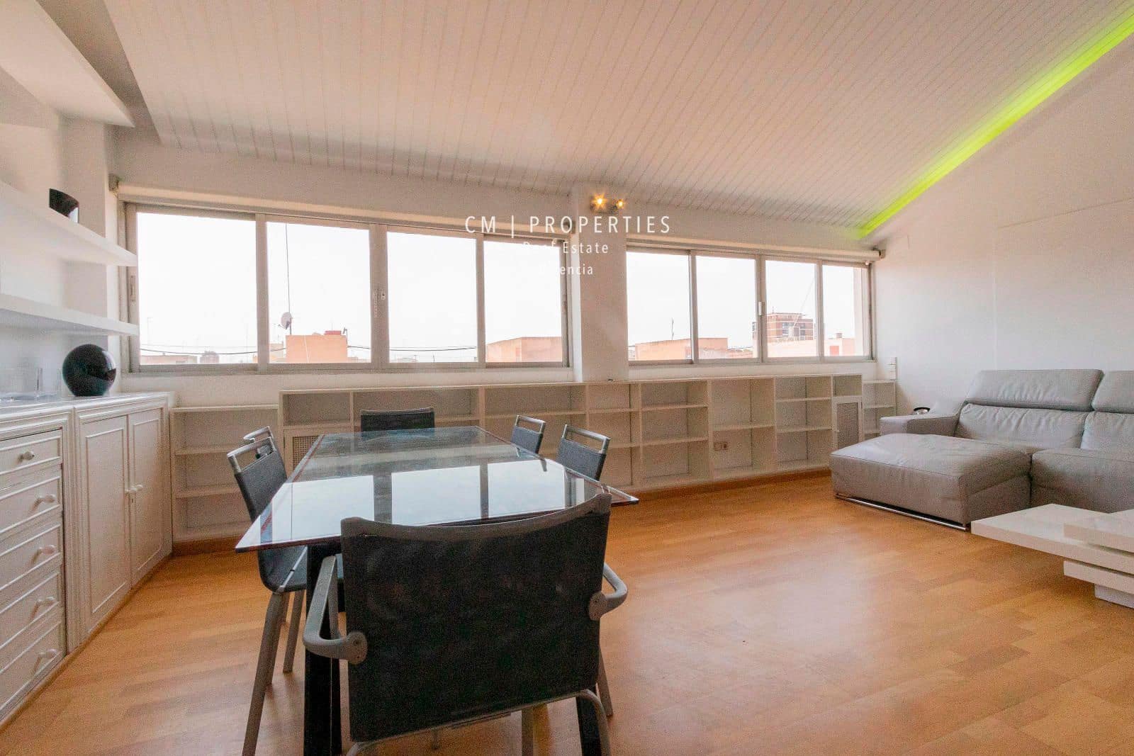 Appartement de 3 chambres à louer à Valence ville - 1 900 € (Ref: 8510565)