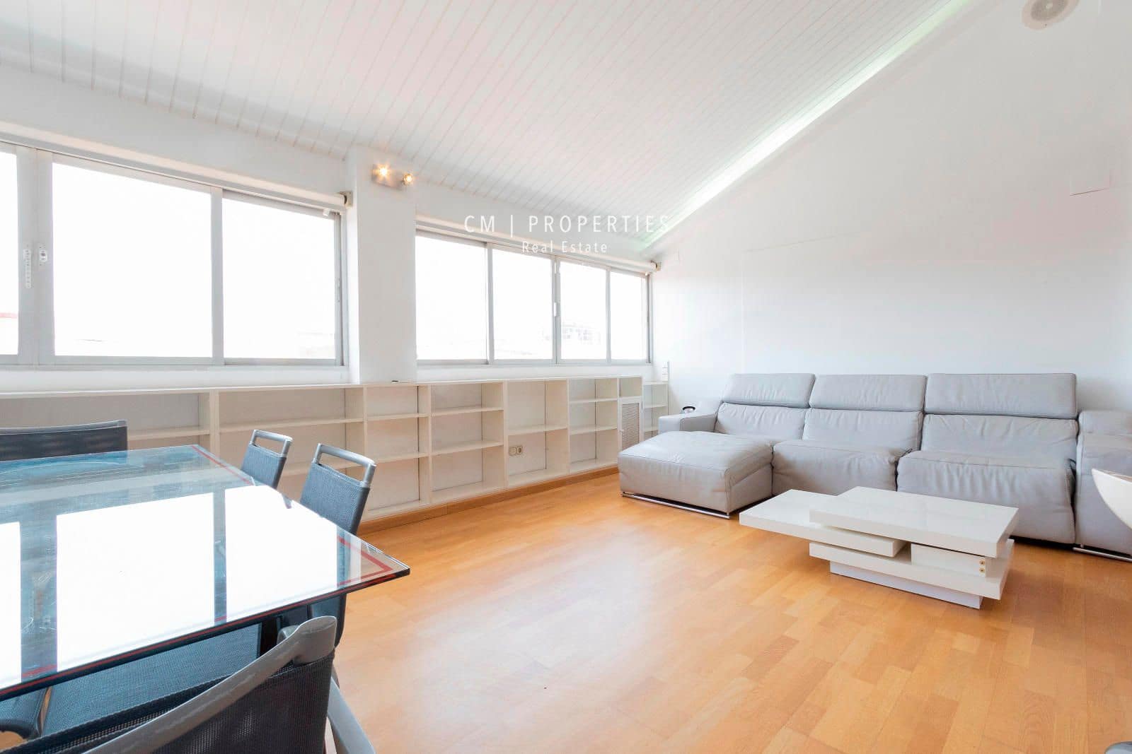 Appartement de 3 chambres à louer à Valence ville - 1 900 € (Ref: 8510565)