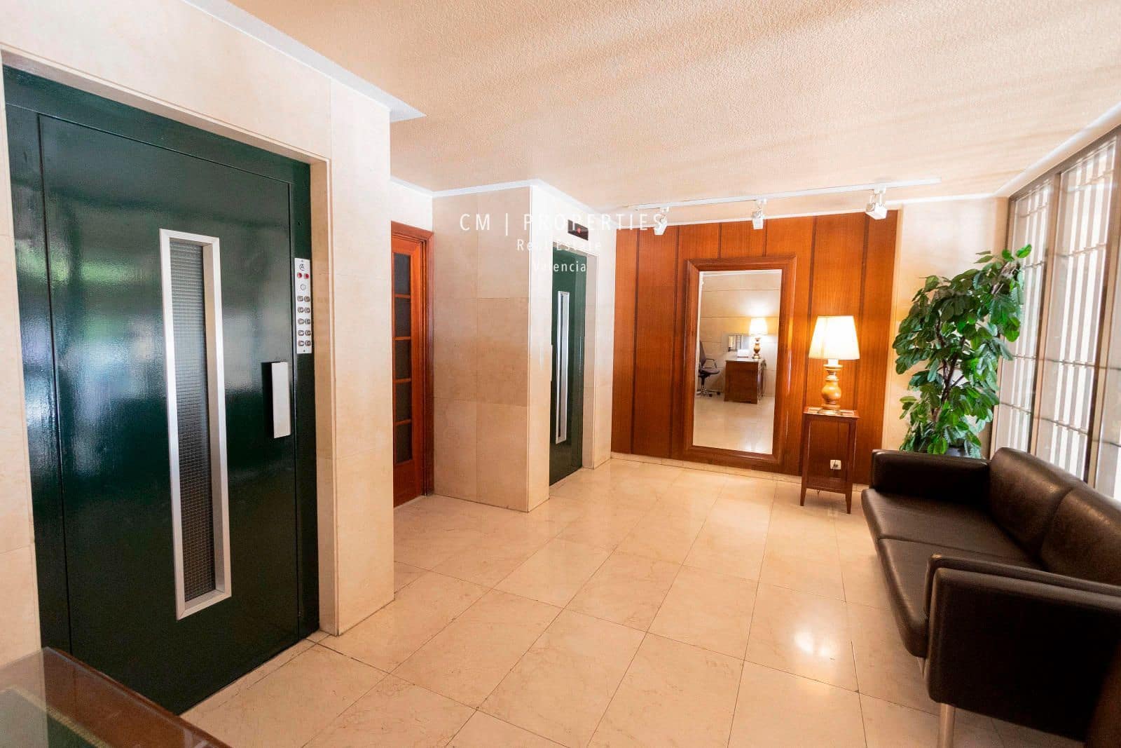 Appartement de 3 chambres à louer à Valence ville - 1 900 € (Ref: 8510565)