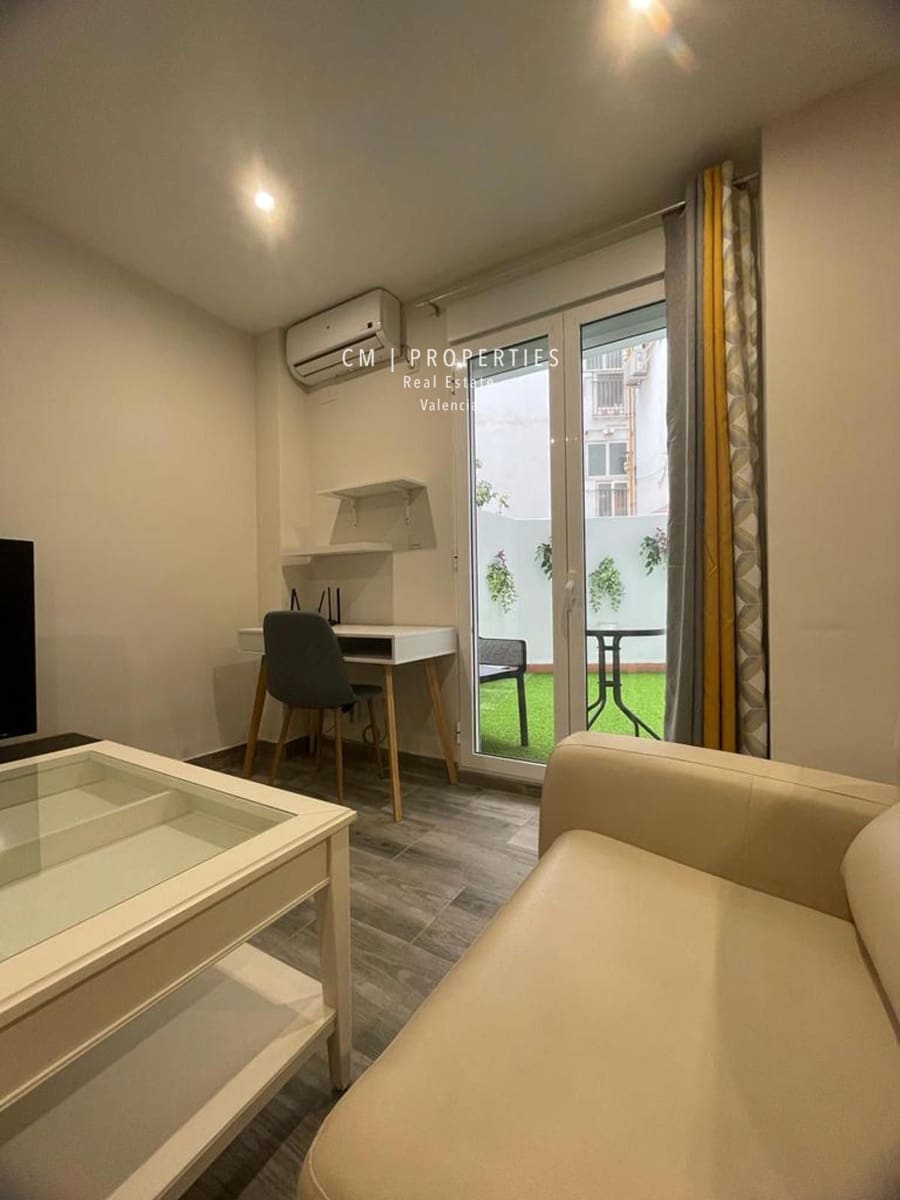 Lägenhet att hyra i Valencia stad - 1 200 € (Ref: 8515069)