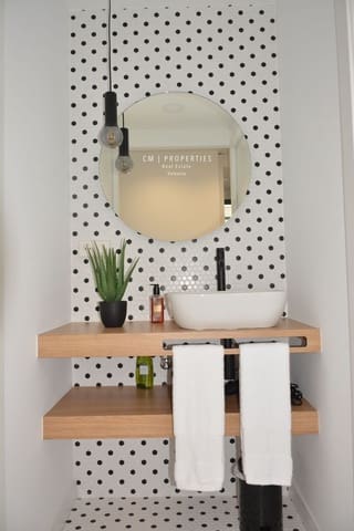 Appartement de 4 chambres à louer à Valence ville avec garage - 2 800 € (Ref: 8515629)