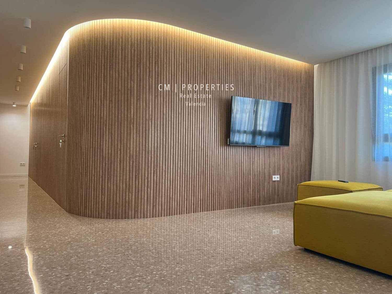 4 quarto Apartamento para arrendar em Valencia cidade com garagem - 2 800 € (Ref: 8515629)