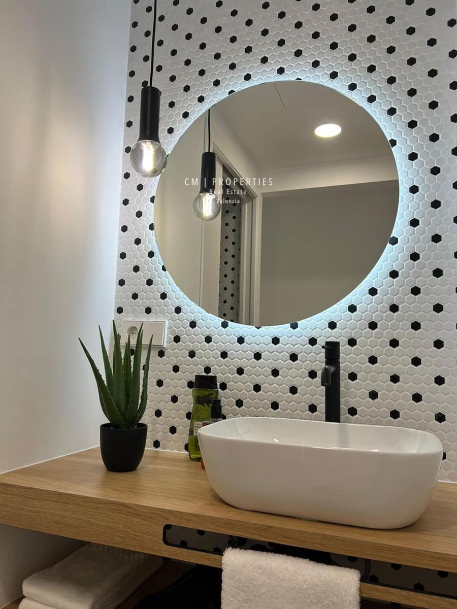 4 quarto Apartamento para arrendar em Valencia cidade com garagem - 2 800 € (Ref: 8515629)