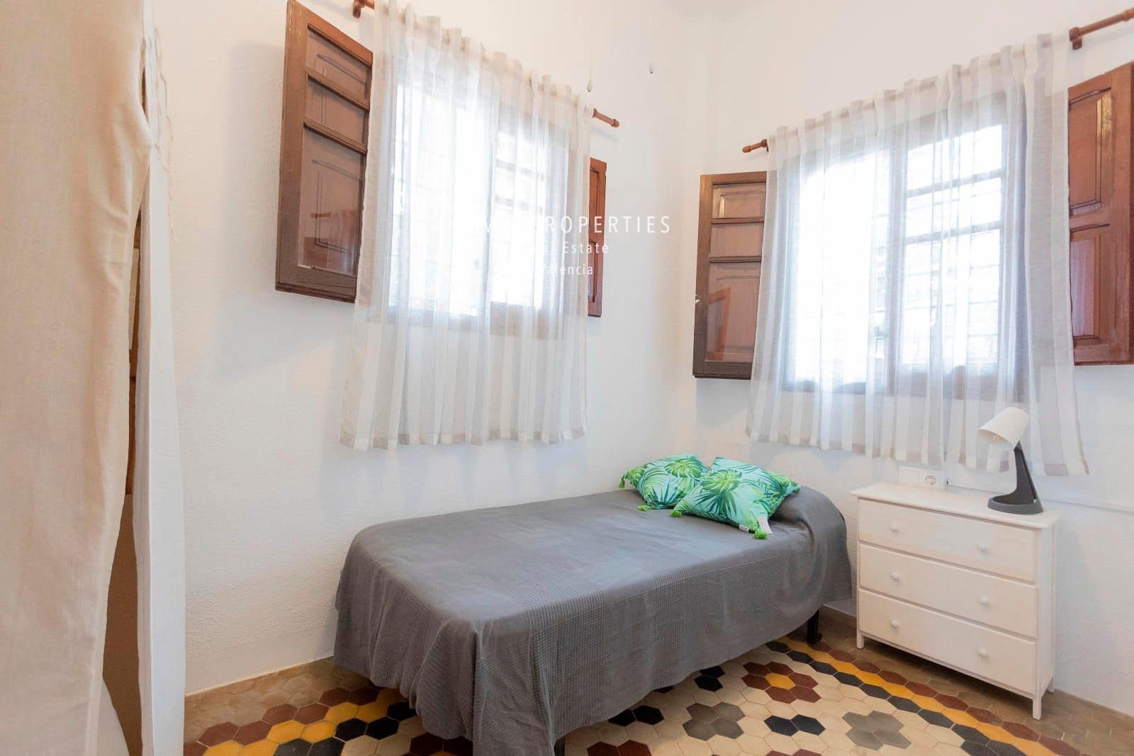 2 soveværelse Villa til leje i La Canada med swimmingpool - € 1.000 (Ref: 8518684)