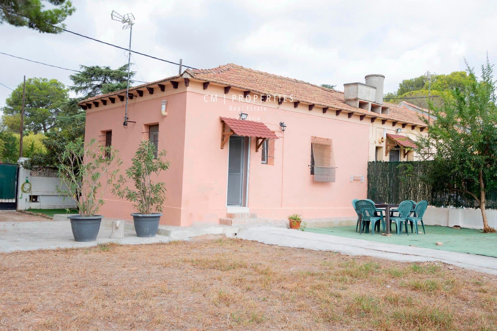 2 soveværelse Villa til leje i La Canada med swimmingpool - € 1.000 (Ref: 8518684)