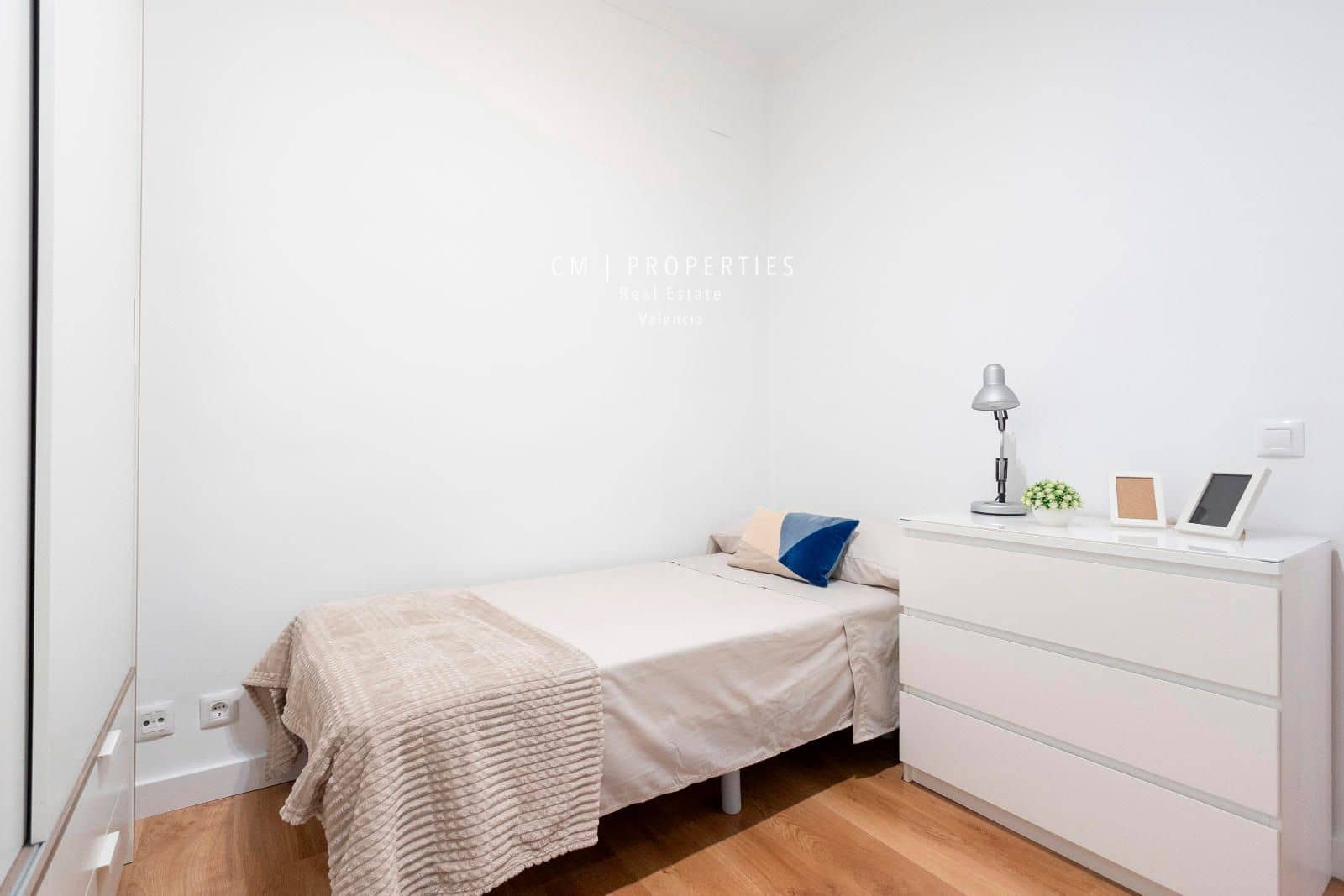 3 soverom Leilighet til leie i Valencia by - € 1 800 (Ref: 8522888)