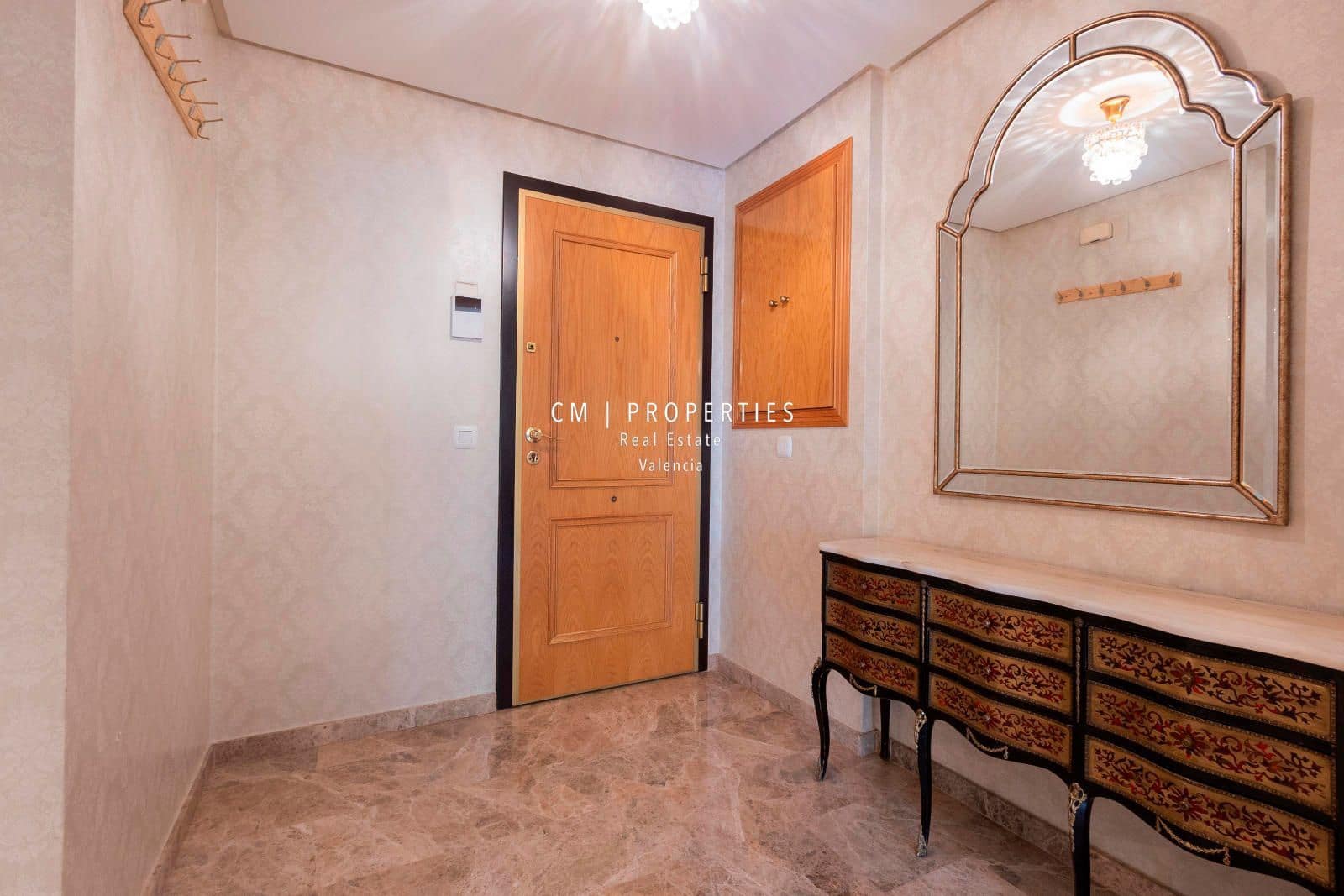 3 Zimmer Villa zu vermieten in Betera mit Pool Garage - 2.000 € (Ref: 8533161)