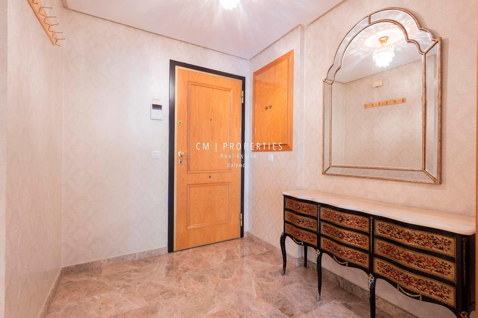 3 Zimmer Villa zu vermieten in Betera mit Pool Garage - 2.000 € (Ref: 8533161)