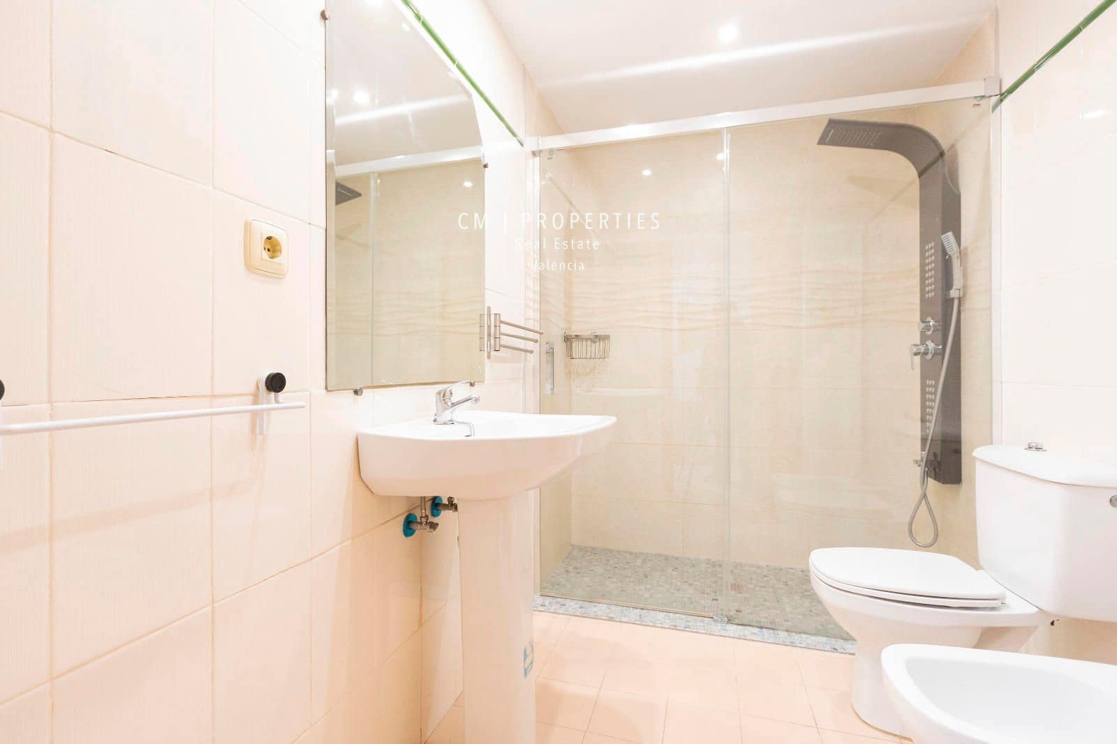 3 slaapkamer Flat te huur in Alboraya / Alboraia met zwembad - € 2.500 (Ref: 8534753)