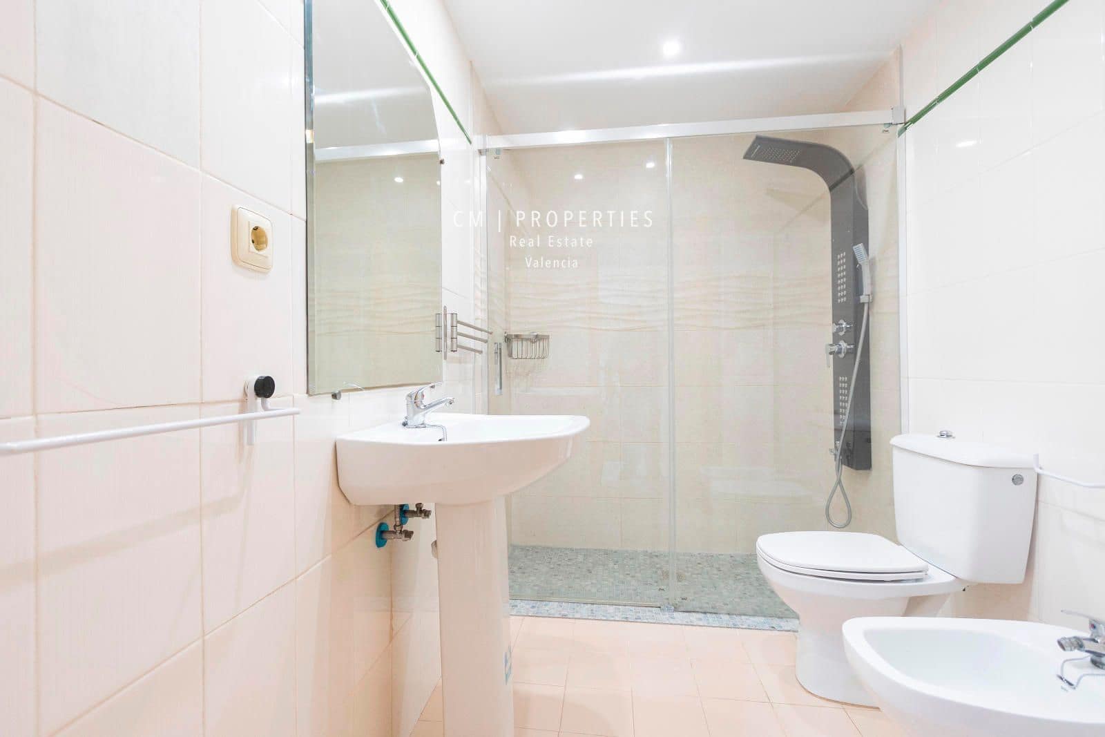 3 slaapkamer Flat te huur in Alboraya / Alboraia met zwembad - € 2.500 (Ref: 8534753)
