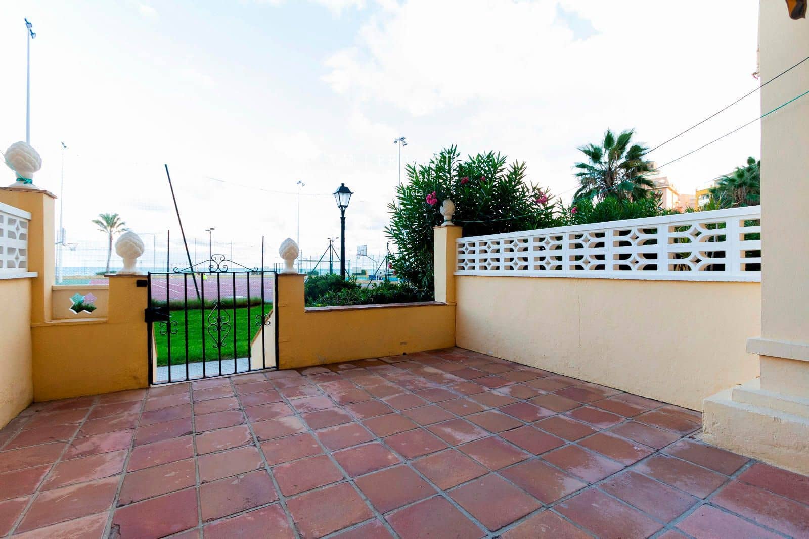3 slaapkamer Flat te huur in Alboraya / Alboraia met zwembad - € 2.500 (Ref: 8534753)