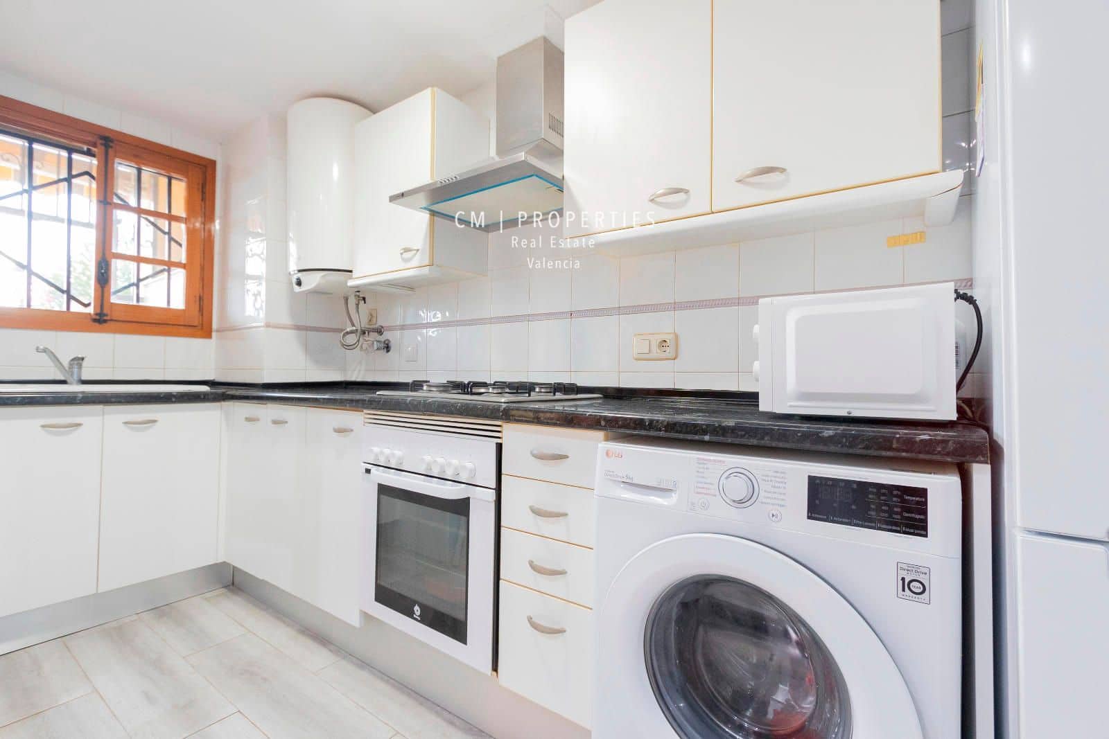 3 slaapkamer Flat te huur in Alboraya / Alboraia met zwembad - € 2.500 (Ref: 8534753)