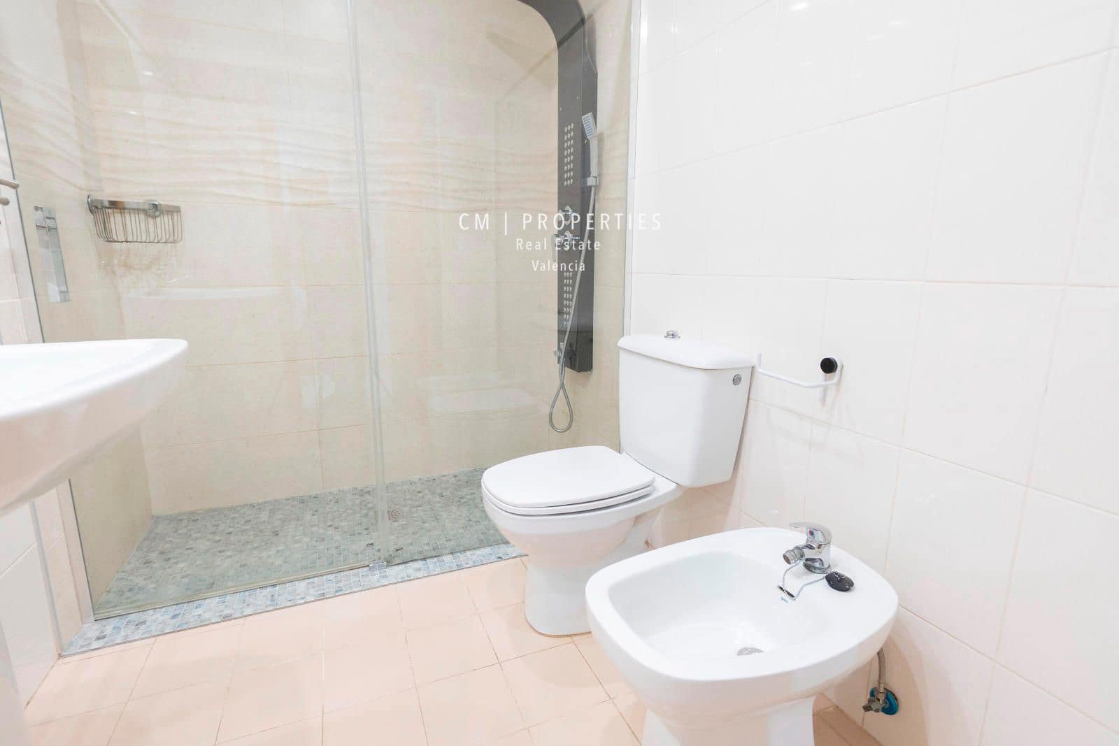 3 slaapkamer Flat te huur in Alboraya / Alboraia met zwembad - € 2.500 (Ref: 8534753)