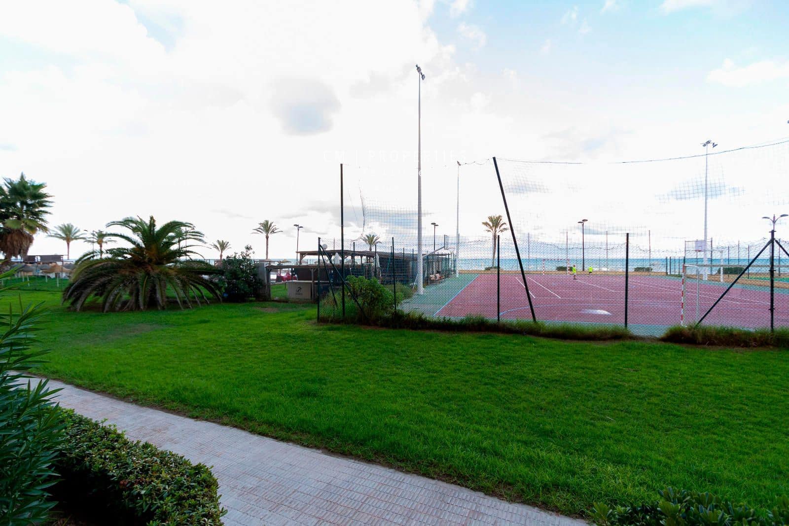 3 slaapkamer Flat te huur in Alboraya / Alboraia met zwembad - € 2.500 (Ref: 8534753)