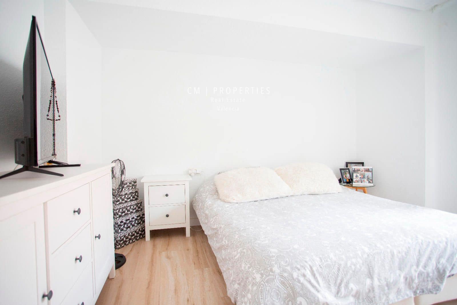 Piso de 3 habitaciones en València ciudad en alquiler - 1.350 € (Ref: 8535969)