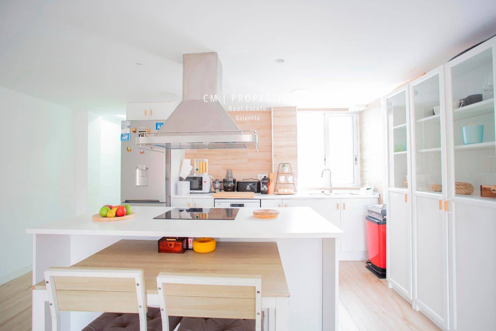 Piso de 3 habitaciones en València ciudad en alquiler - 1.350 € (Ref: 8535969)