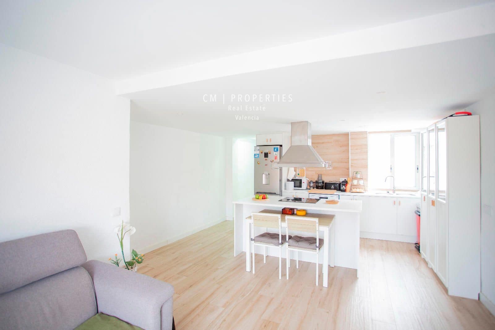 Piso de 3 habitaciones en València ciudad en alquiler - 1.350 € (Ref: 8535969)