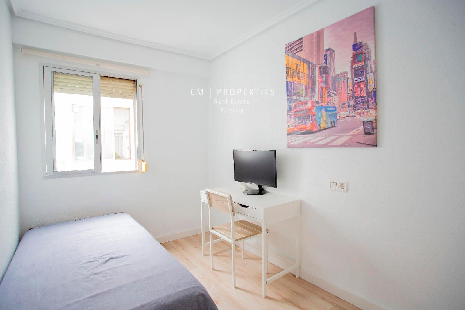 Piso de 3 habitaciones en València ciudad en alquiler - 1.350 € (Ref: 8535969)
